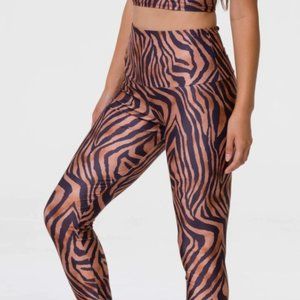 Onzie Hot Yoga High Rise Legging - Tiger print XS